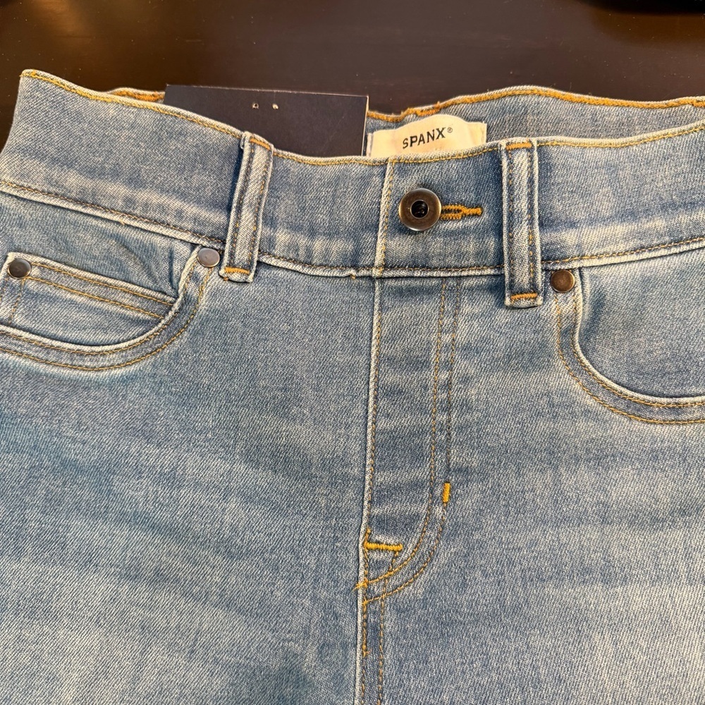 NWT SPANX ‘Cropped Wide Leg Jeans’ in “Stonewashed Blue” Size Small - Picture 3 of 16